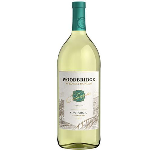 Woodbridge Pinot Grigio - 1.5L - AtoZBev